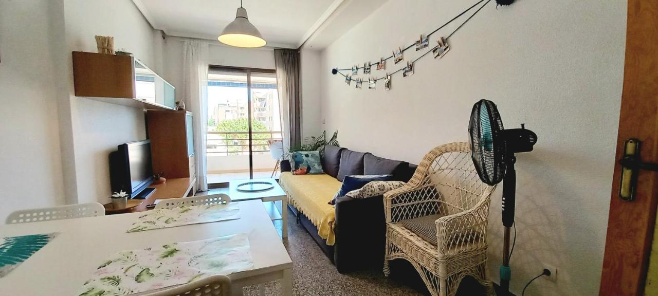 شقة Apartament Playa Arenales آريناليس ديل سول المظهر الخارجي الصورة