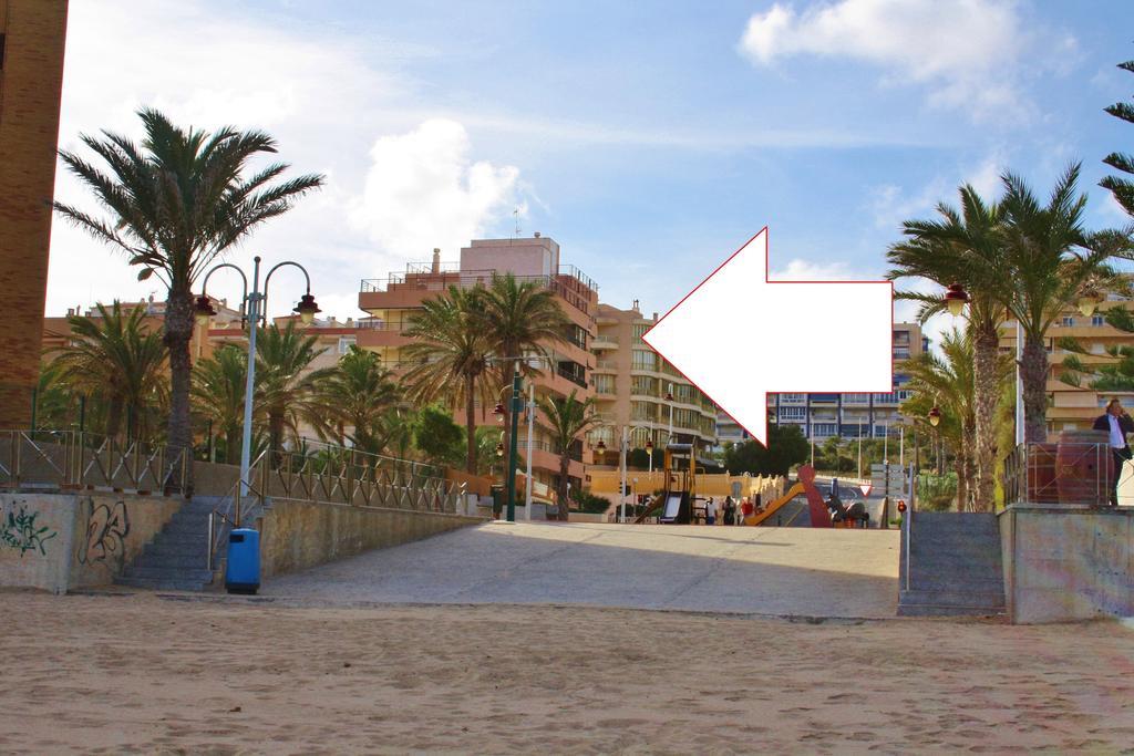 شقة Apartament Playa Arenales آريناليس ديل سول الغرفة الصورة